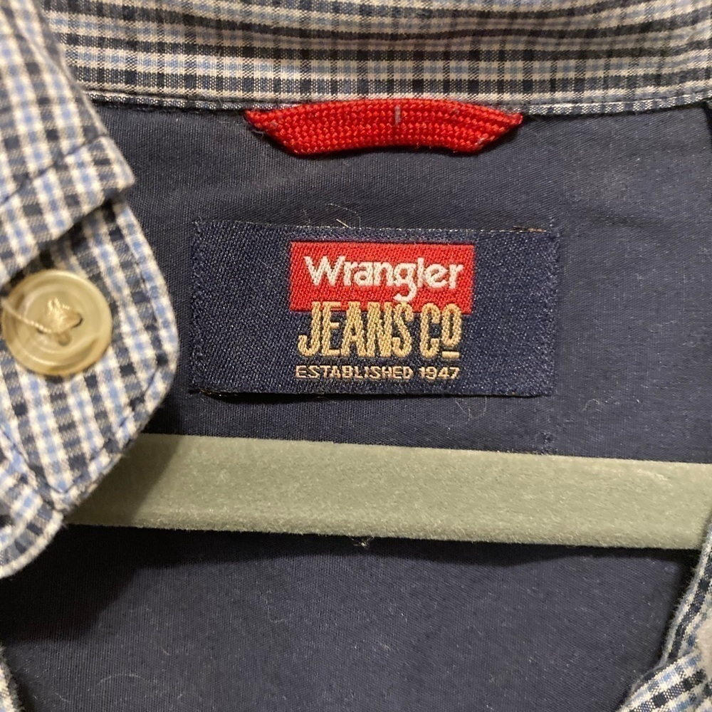 Wrangler Blue Plaid Button Down Shirt Size Large - Picture 8 of 9